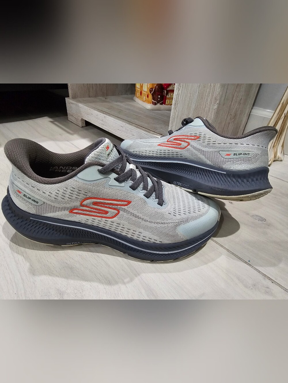 Skechers Slip Ins Men's Gray Athletic Sneakers Size 8.5 Wide